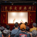 『西遊記-金兜山獨角青牛』看著孫悟空如何對付獨角青牛，救出師父與師弟們，藝師以生動的演繹手法、有趣的口白，圈起在座來賓的目光。