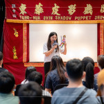由東華皮影劇團自製的獨特『紙影戲偶』–孫悟空、鐵扇公主、牛魔王造型，作為當天伴手禮之一，讓大朋友與小朋友動動手指彩繪與DIY。
