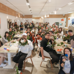 將這一年的回憶與感恩，編織成圈，同時也蘊含著希望與愛，感謝新業家人們今年的陪伴，願此祝福化作美好片刻，珍藏於心間。