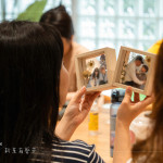 體驗活動—手作押花相框，剪貼各式花材，拼貼屬於自己與家人們的回憶，裱入相框，擺至家中，妝點日常美好。