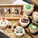 初次舉辦的DIY烘焙活動，杯子蛋糕化身成雪人、馴鹿與綠色花圈，也悄悄融入新業的溫暖陪伴，攜手共渡週末午後時光。